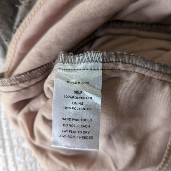 Soieblu Gray Floral Lace Dress - Picture 9 of 11